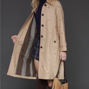 Nordstroms Stylish Tan Equine/Derby Trench Coat🤎 🐎